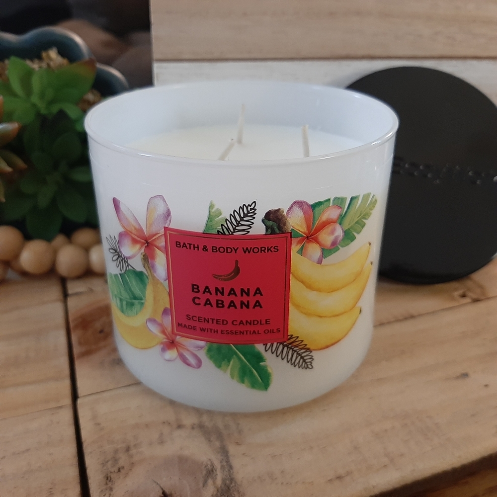 3-wick candle